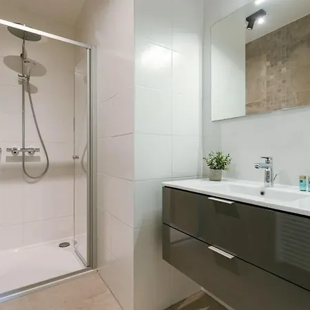 Apartment Huswell - With Beautiful Seaview In